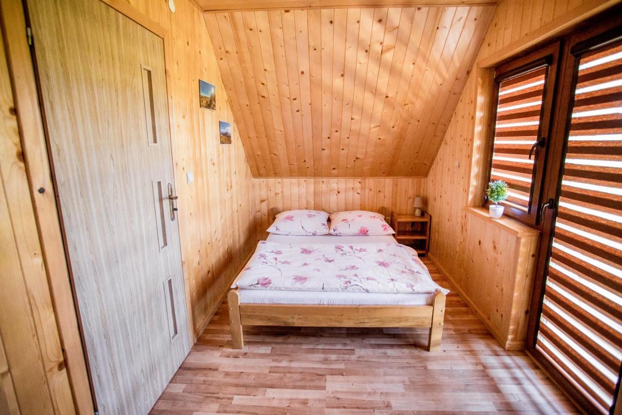 Chaty Na Cholewicy Domki Caloroczne Solina  Esterno foto