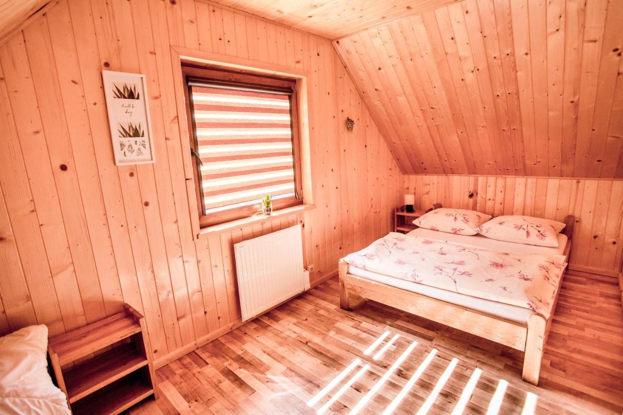 Chaty Na Cholewicy Domki Caloroczne Solina  Esterno foto